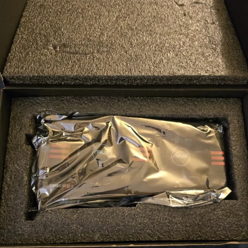 ASUS HOT ITEM! HD7950-DC2T-3GD5-V2 AMD Radeon HD 384-bit Graphics Card. R2S!